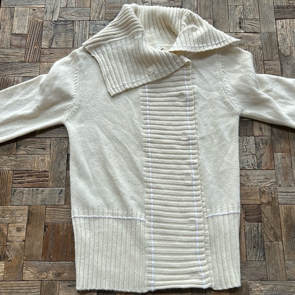 ICHI Cream Wool Sweater Angora Lambswool Small - Picture 2 of 11